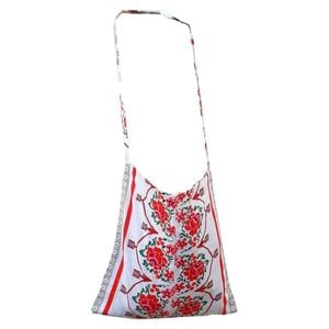 Traista traditionala din bumbac 100% HouseXL Casa Gino, sacosa traditionala, cu agatatoare, 37 x 40 cm, Motive traditionale cu Trandafiri moldovenesti