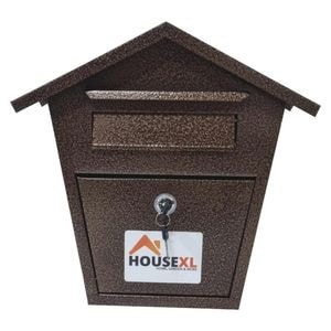 Cutie postala metalica cu 2 chei HouseXL MailBox, 36x35.5x9.5 cm, tabla groasa, model casuta trapezoidala, maron lovitura de ciocan