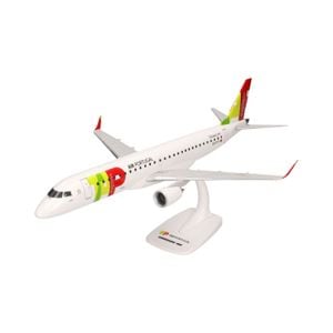 Macheta avion Herpa, Embraer E195, Tap Air Portugal, scara 1:100