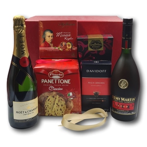 Cos cadou elegant CADOURI PREMIUM, model Fine Touch, care contine sampanie Moet, coniac Remy Martin, cafea Davidoff si dulciuri