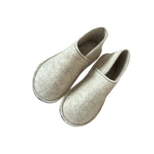 Papuci de Dama, din piele intoarsa + pasla de lana, marimea 39, Sand-Brown