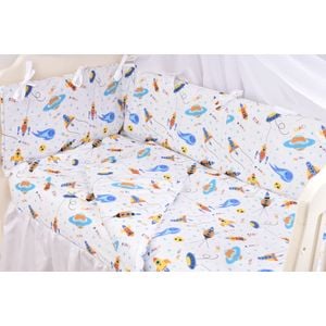 Set lenjerie Confort Family, Rachete si Planete, 7 piese, Bumbac, Cu aparatori, Dimensiuni patut 120x60 cm