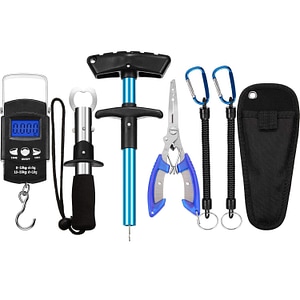 Set complet de accesorii 7 in 1 pentru pescuit Fish & Paws, include clesti multifunctionali, teaca si 2 snururi lanyard pentru unelte, albastru-negru