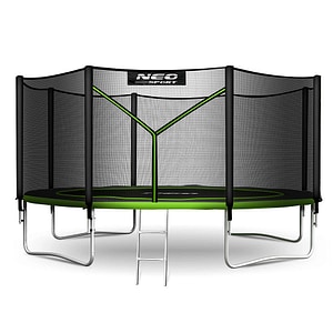 Trambulina de gradina Neo Sport, cu plasa de exterior, scara metalica, 2 trepte, 4 picioare duble, 80 arcuri de prindere, diametru 435 cm, negru si verde