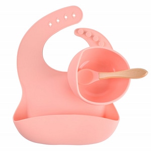 Set hranire SuperBebeShop, Bol, bavetica si lingurita, Din silicon, Corai