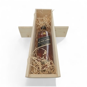 Set cadou Whisky Johnnie Walker Black Label 12 Ani 40%, Cutie de lemn cu Capac Personalizat, 0.7L