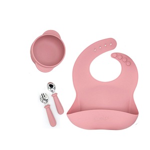 Set diversificare pentru bebelusi si copii, Bol silicon cu tacamuri si baveta Elpi, Flamingo, 4 piese, 6 luni+, fara parabeni