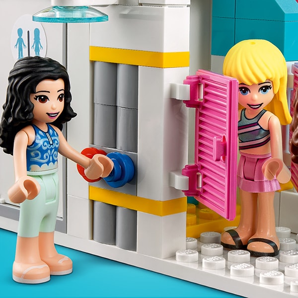 LEGO Friends: Parc acvatic distractiv 41430, 8 ani+, 1001 piese