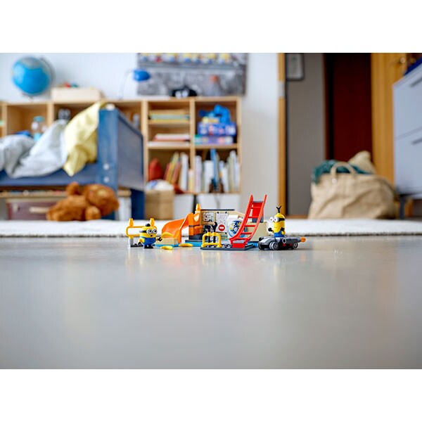 LEGO Minions: Minioni in laboratorul lui Gru 75546, 4 ani+, 87 piese