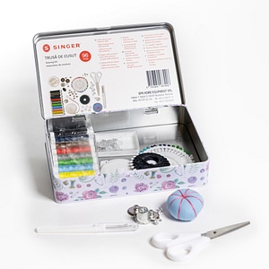 Set croitorie SINGER Tiny box 7906, 96 piese, multicolor