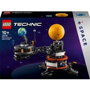 LEGO Technic: Planeta Pamant si Luna pe orbita 42179, 10 ani+, 526 piese