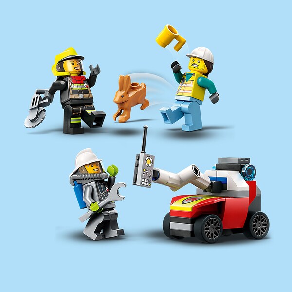 LEGO City: Masina unitatii de pompieri 60374, 7 ani+, 502 piese