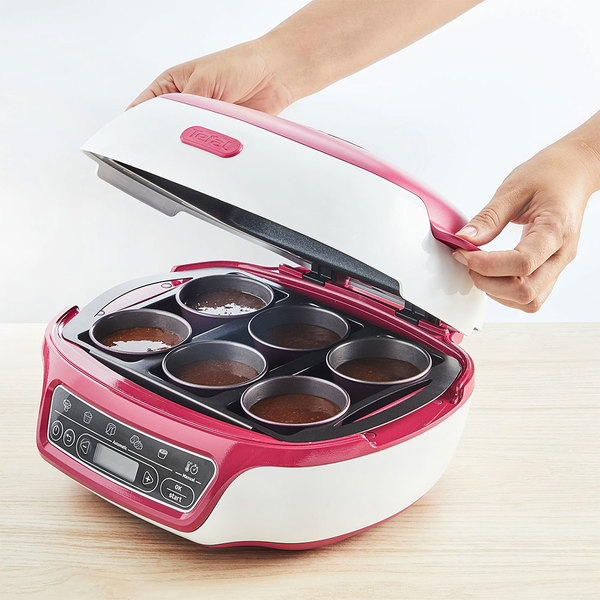 Tefal Cake Factory Délices KD810140 Machine à dessert de précision, 1 100  W, blanc et rose : : Cuisine et Maison