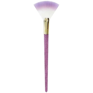 Pensula pentru iluminator REAL TECHNIQUES Brush Crush, mov